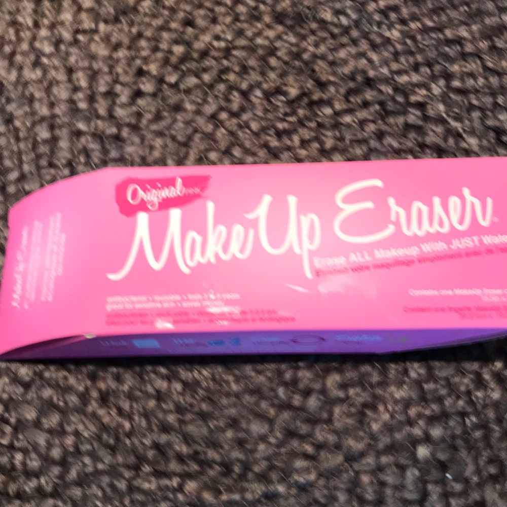 Makeup eraser